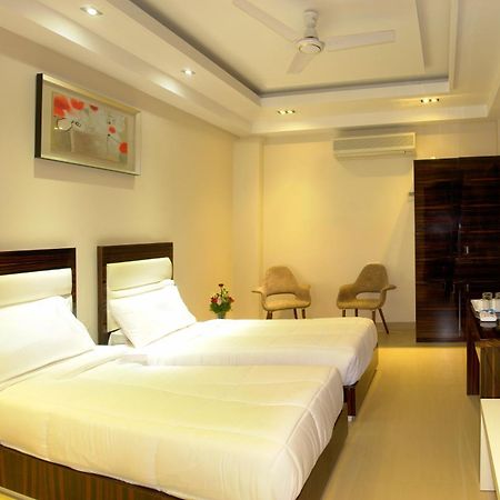 Hotel Gulnar 뉴델리 외부 사진