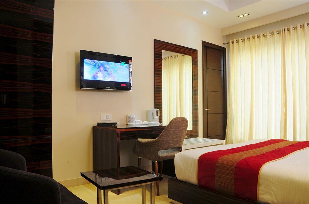 Hotel Gulnar 뉴델리 외부 사진