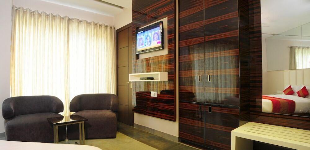 Hotel Gulnar 뉴델리 외부 사진