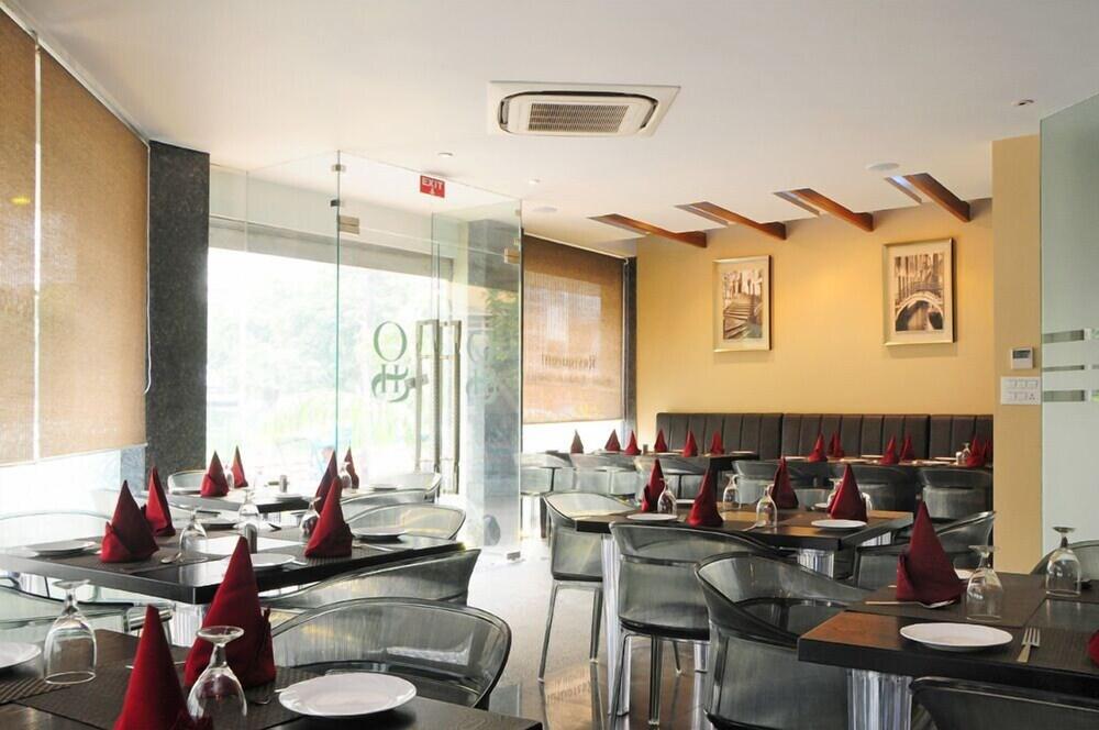 Hotel Gulnar 뉴델리 외부 사진